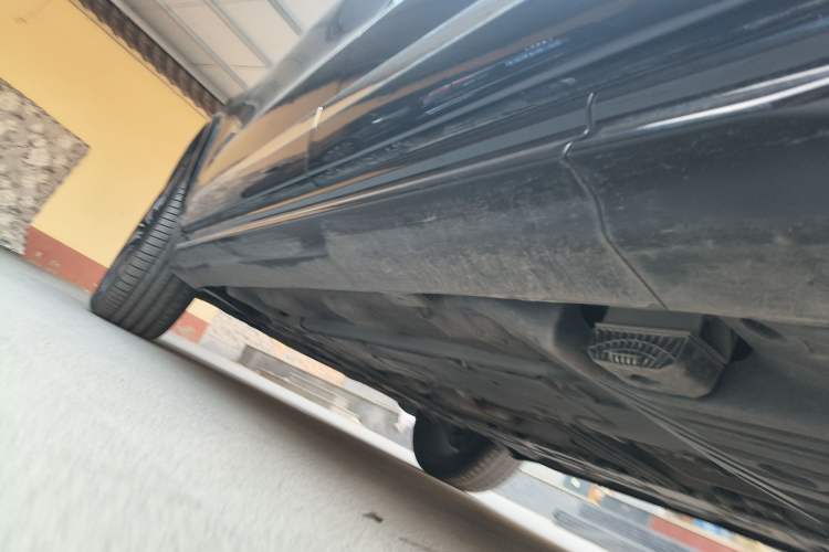 Used Volvo XC90 2023 B6 Zhiyi Luxury Edition 7-Seater Chassis Rear Left
