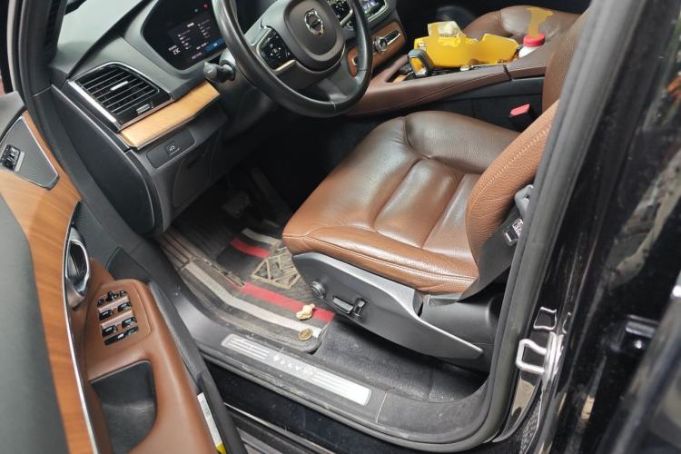 Used Volvo XC90 2023 B6 Zhiyi Luxury Edition 7-Seater Driver Seat
