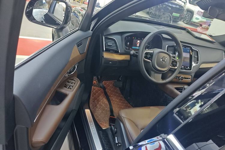 Used Volvo XC90 2023 B6 Zhiyi Luxury Edition 7-Seater Driver Seat