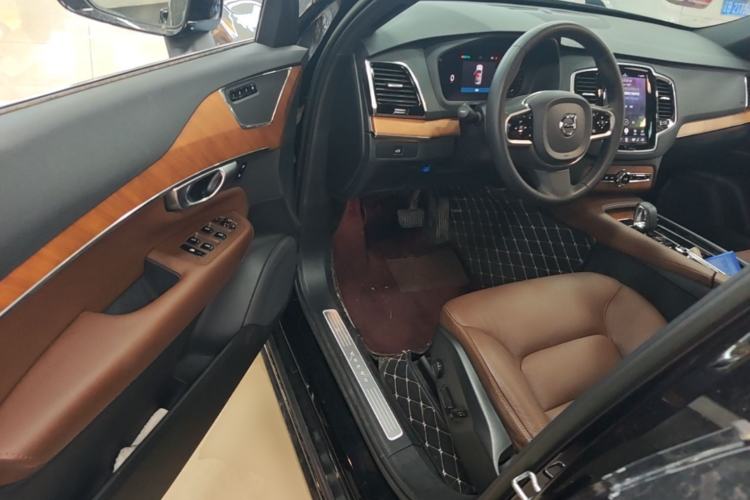 Used Volvo XC90 2023 B6 Zhiyi Luxury Edition 7-Seater Driver Seat