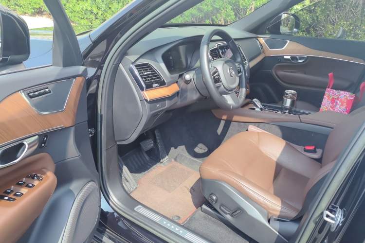 Used Volvo XC90 2023 B6 Zhiyi Luxury Edition 7-Seater Driver Seat