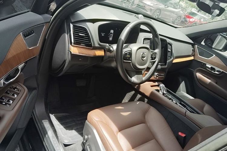 Used Volvo XC90 2023 B6 Zhiyi Luxury Edition 7-Seater Driver Seat
