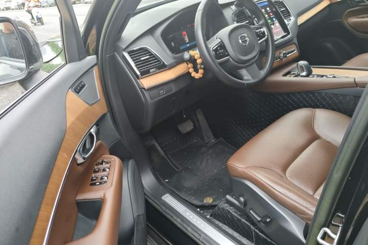 Used Volvo XC90 2023 B6 Zhiyi Luxury Edition 7-Seater Driver Seat