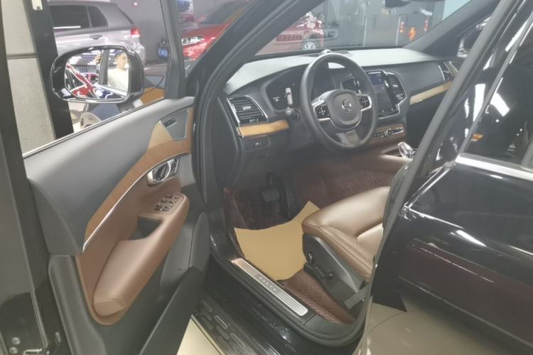 Used Volvo XC90 2023 B6 Zhiyi Luxury Edition 7-Seater Driver Seat