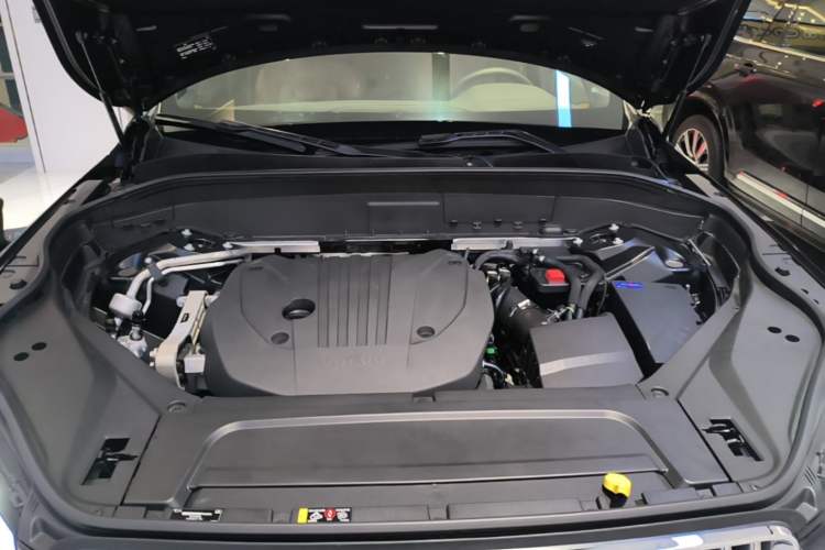 Used Volvo XC90 2023 B5 SmartDrive Luxury Edition 7 Seats Engine Bay