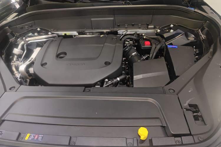 Used Volvo XC90 2023 B6 Zhiyi Luxury Edition 7-Seater Engine Bay