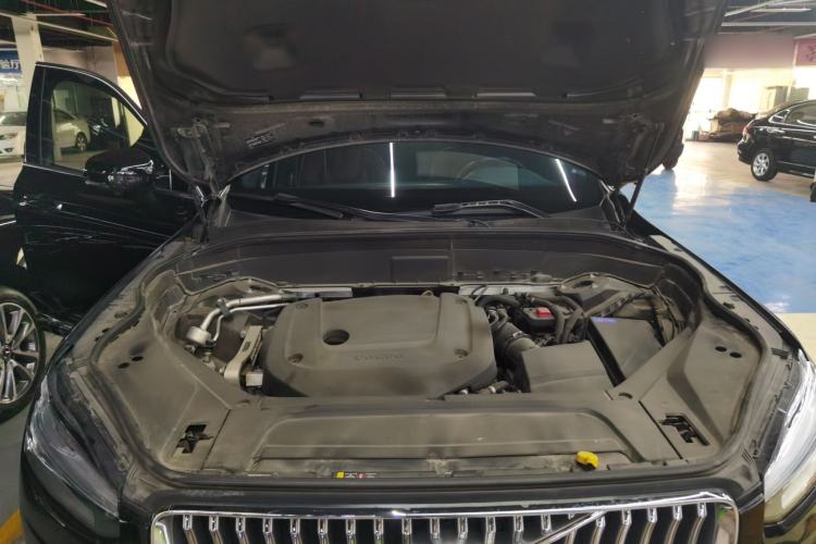 Used Volvo XC90 2023 B6 Zhiyi Luxury Edition 7-Seater Engine Bay