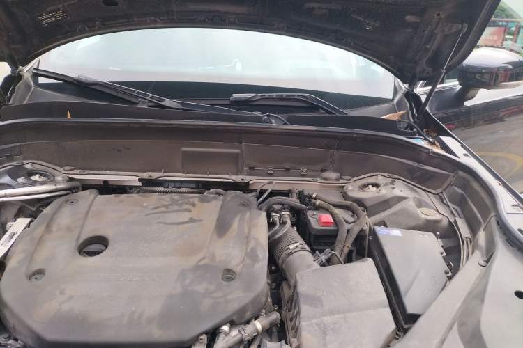 Used Volvo XC90 2023 B6 Zhiya Luxury 7-Seater Engine Bay Left