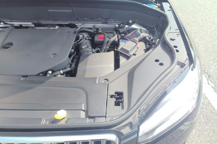 Used Volvo XC90 2023 B6 Zhiyi Luxury Edition 7-Seater Engine Bay Left