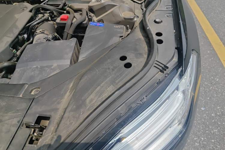 Used Volvo XC90 2023 B6 Zhiya Luxury 7-Seater Engine Bay Left