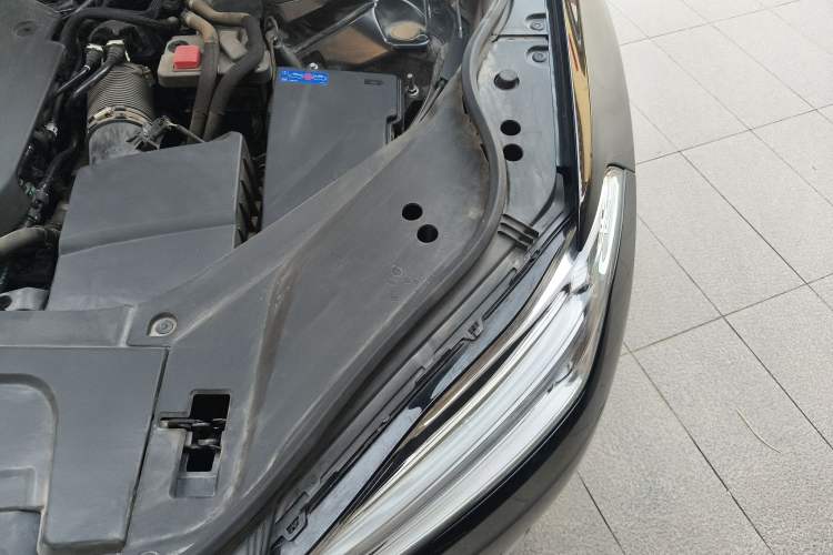 Used Volvo XC90 2023 B6 Zhiyi Luxury Edition 7-Seater Engine Bay Left