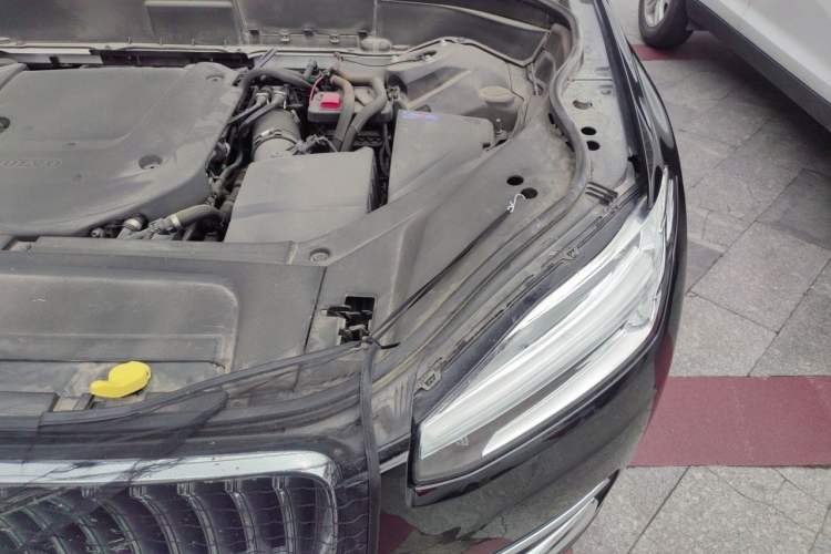 Used Volvo XC90 2023 B6 Zhiyi Luxury Edition 7-Seater Engine Bay Left