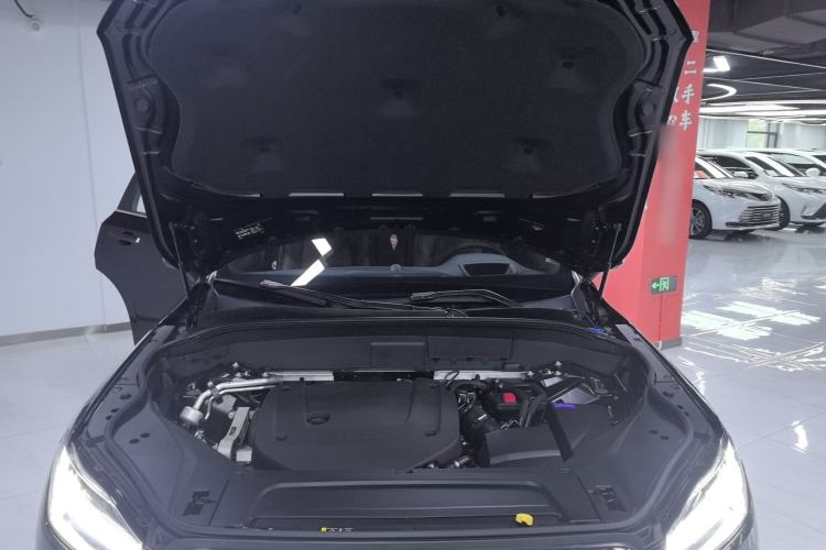 Used Volvo XC90 2023 B6 Zhiya Luxury 7-Seater Engine Bay