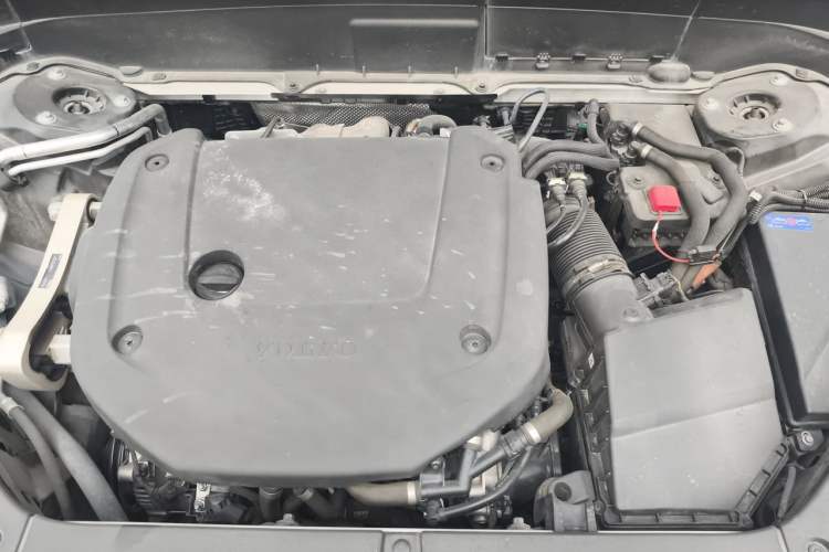 Used Volvo XC90 2023 B6 Zhiyi Luxury Edition 7-Seater Engine Bay