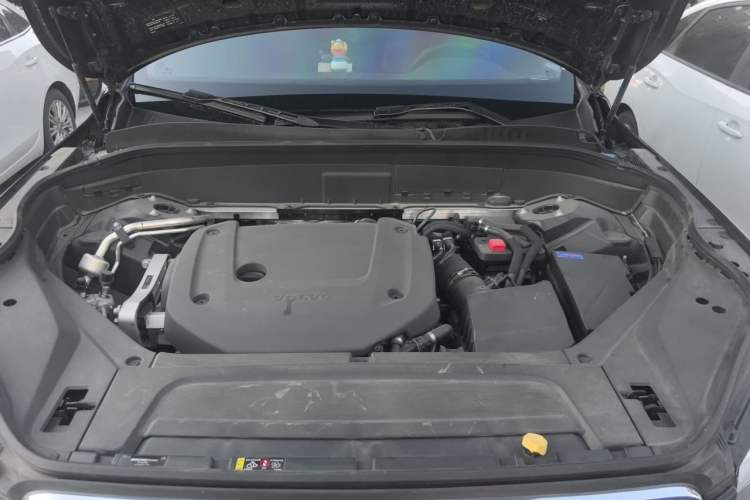 Used Volvo XC90 2023 B6 Zhiyi Luxury Edition 7-Seater Engine Bay