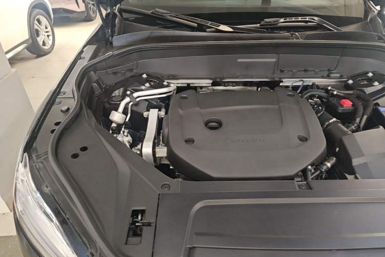 Used Volvo XC90 2023 B6 Zhiyi Luxury Edition 7-Seater Engine Bay Right