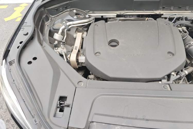 Used Volvo XC90 2023 B6 Zhiyi Luxury Edition 7-Seater Engine Bay Right