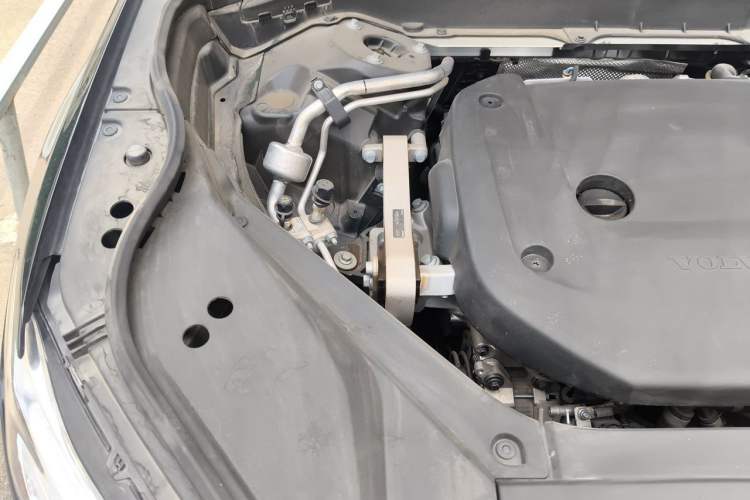 Used Volvo XC90 2023 B6 Zhiyi Luxury Edition 7-Seater Engine Bay Right