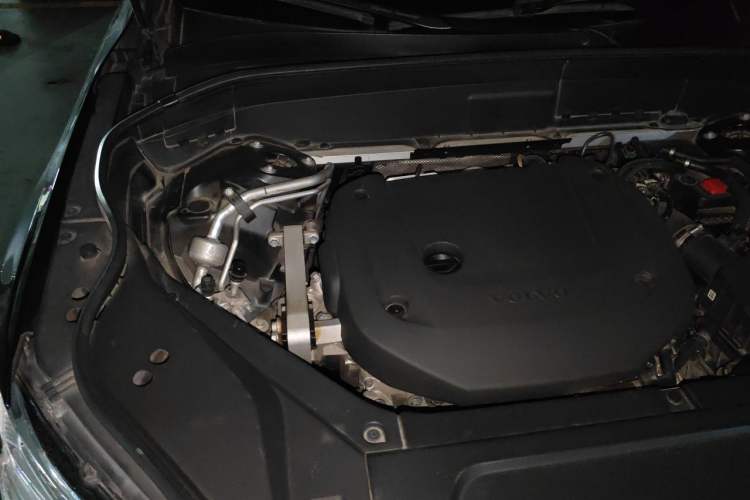 Used Volvo XC90 2023 B6 Zhiyi Luxury Edition 7-Seater Engine Bay Right