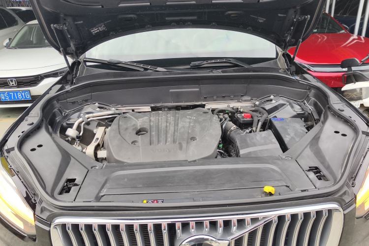 Used Volvo XC90 2023 B5 SmartDrive Luxury Edition 5 Seats Engine Bay