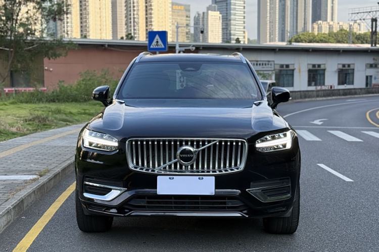 Used Volvo XC90 2023 B5 SmartDrive Luxury Edition 5 Seats Exterior 1