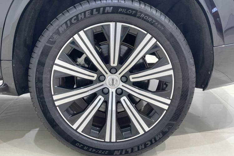 Used Volvo XC90 2023 B6 Zhiyi Luxury Edition 7-Seater Exterior 10