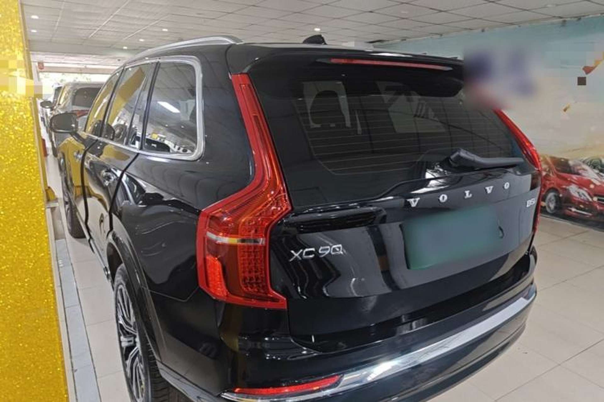 Used Volvo XC90 2023 B5 SmartDrive Luxury Edition 5 Seats Exterior 2