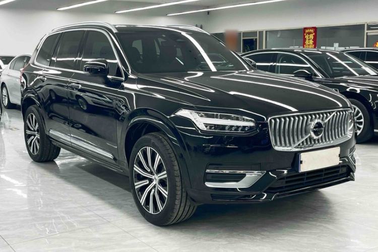Used Volvo XC90 2023 B5 SmartDrive Luxury Edition 5 Seats Exterior 2