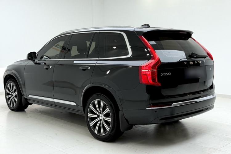 Used Volvo XC90 2023 B6 Zhiyi Luxury Edition 7-Seater Exterior 2