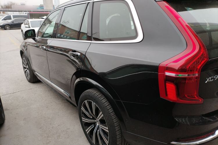 Used Volvo XC90 2023 B6 Zhiya Luxury 7-Seater Exterior 3