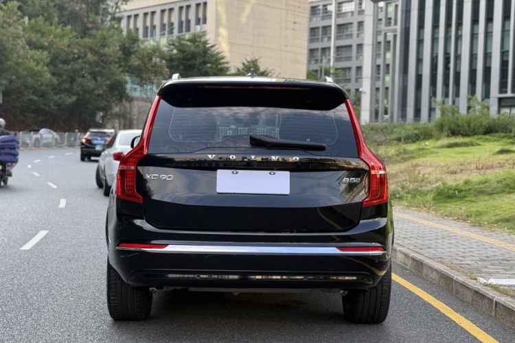 Used Volvo XC90 2023 B5 SmartDrive Luxury Edition 5 Seats Exterior 4