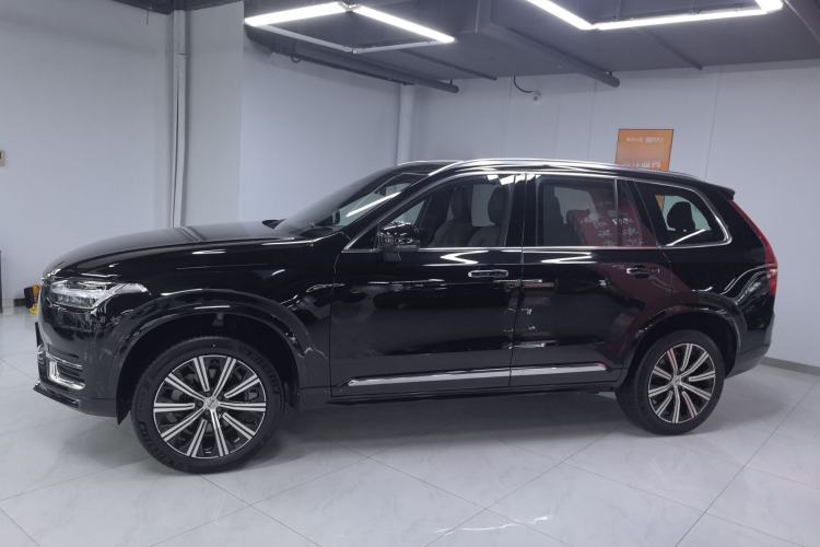 Used Volvo XC90 2023 B6 Zhiya Luxury 7-Seater Exterior 4