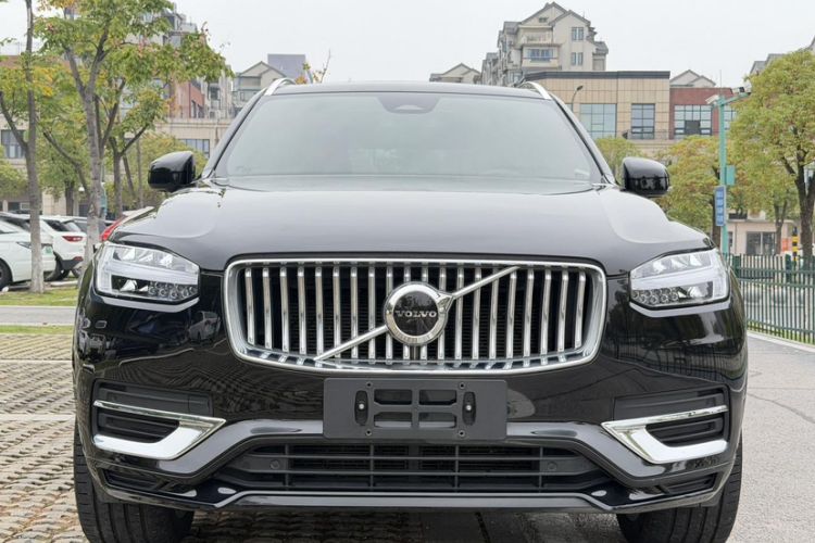 Used Volvo XC90 2023 B6 Zhiyi Luxury Edition 7-Seater Exterior 4