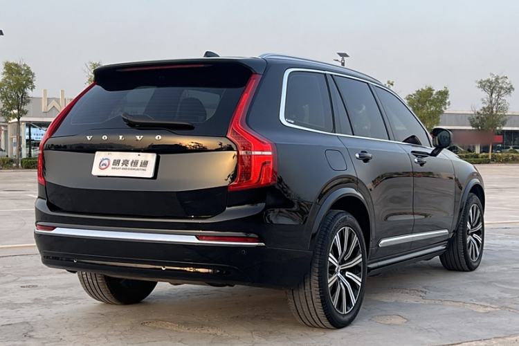 Used Volvo XC90 2023 B5 SmartDrive Luxury Edition 5 Seats Exterior 4