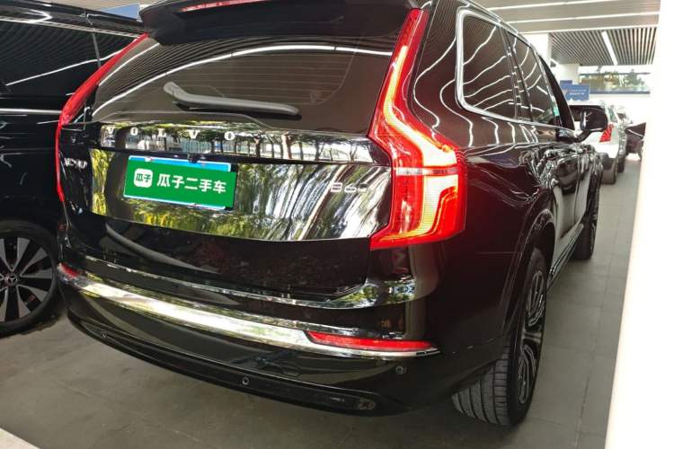 Used Volvo XC90 2023 B6 Zhiyi Luxury Edition 7-Seater Exterior 5