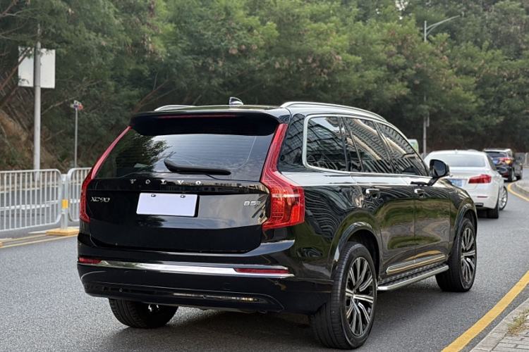 Used Volvo XC90 2023 B5 SmartDrive Luxury Edition 5 Seats Exterior 5