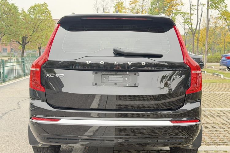 Used Volvo XC90 2023 B6 Zhiyi Luxury Edition 7-Seater Exterior 5