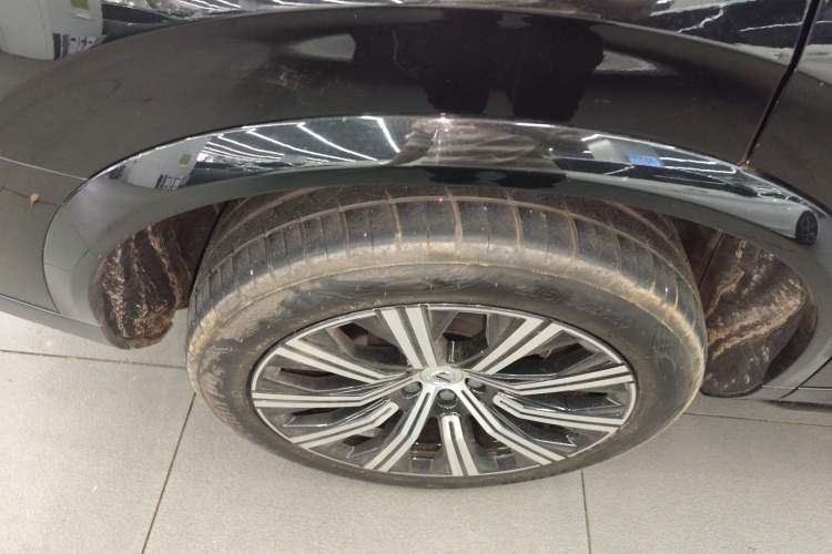 Used Volvo XC90 2023 B6 Zhiyi Luxury Edition 7-Seater Exterior 5