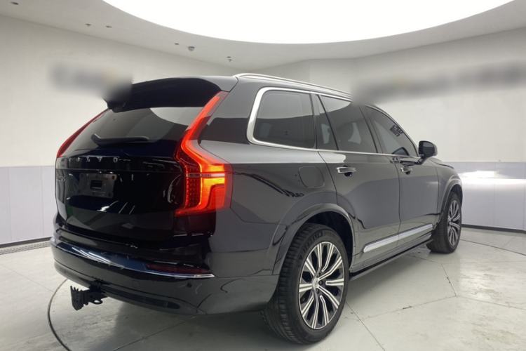 Used Volvo XC90 2023 B5 SmartDrive Luxury Edition 5 Seats Exterior 5