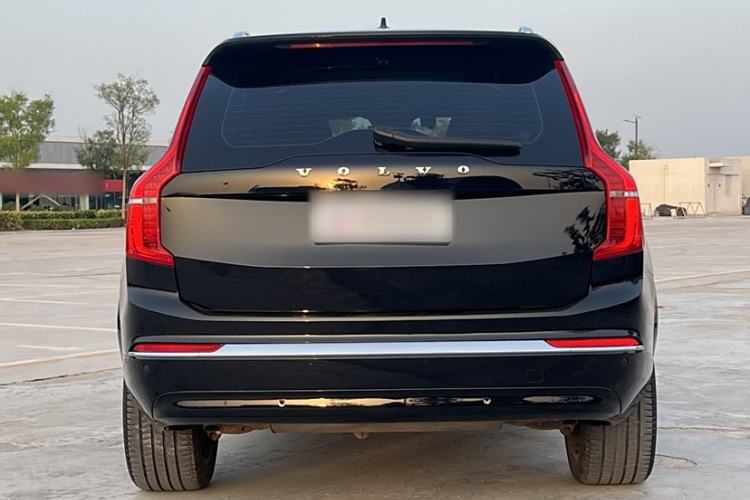 Used Volvo XC90 2023 B5 SmartDrive Luxury Edition 5 Seats Exterior 6