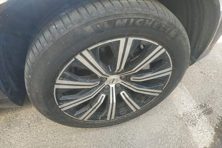 Used Volvo XC90 2023 B6 Zhiya Luxury 7-Seater Exterior 7