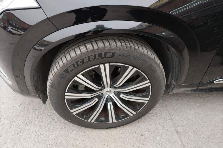 Used Volvo XC90 2023 B6 Zhiya Luxury 7-Seater Exterior 7