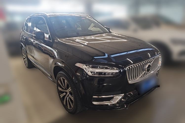 Used Volvo XC90 2023 B6 Zhiyi Luxury Edition 7-Seater Front Right 45 Deg