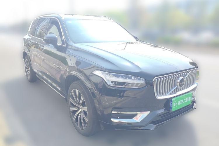 Used Volvo XC90 2023 B6 Zhiyi Luxury Edition 7-Seater Front Right 45 Deg