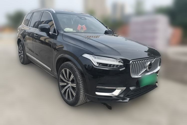 Used Volvo XC90 2023 B6 Zhiyi Luxury Edition 7-Seater Front Right 45 Deg