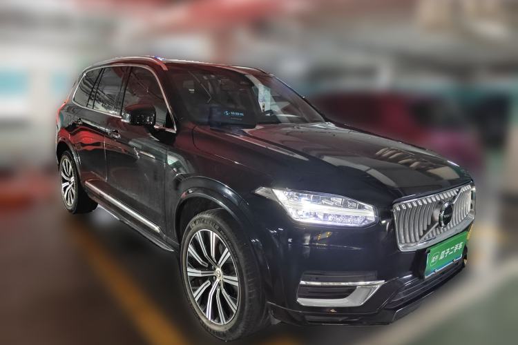 Used Volvo XC90 2023 B6 Zhiyi Luxury Edition 7-Seater Front Right 45 Deg