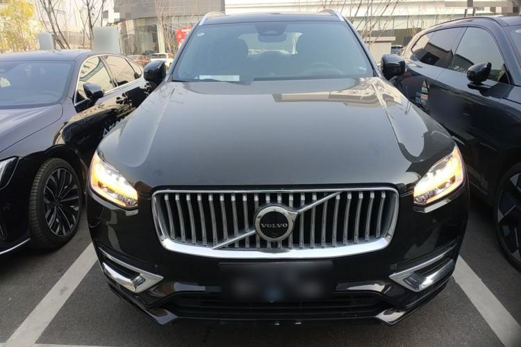 Used Volvo XC90 2023 B6 Zhiya Luxury 7-Seater Front