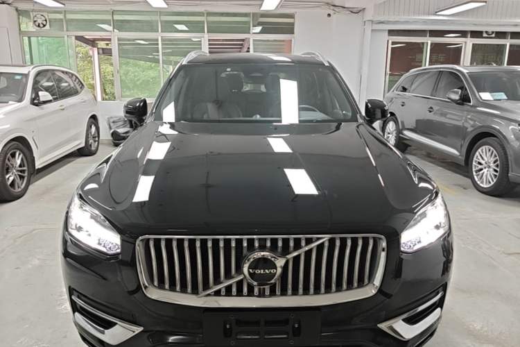 Used Volvo XC90 2023 B5 SmartDrive Luxury Edition 7 Seats Front