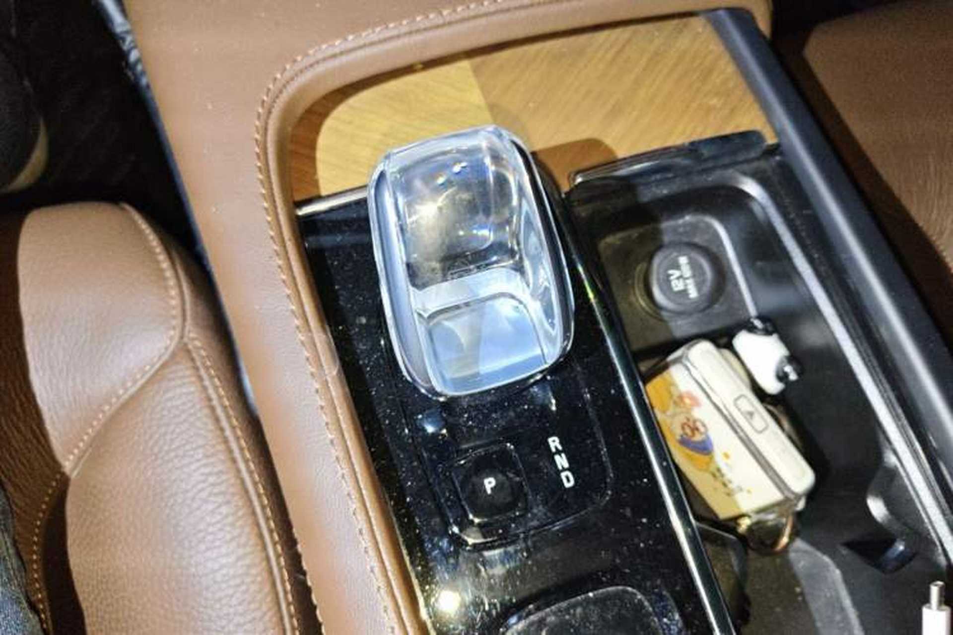 Used Volvo XC90 2023 B6 Zhiyi Luxury Edition 7-Seater Gear Lever