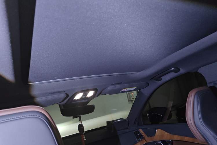 Used Volvo XC90 2023 B5 SmartDrive Luxury Edition 5 Seats Headliner